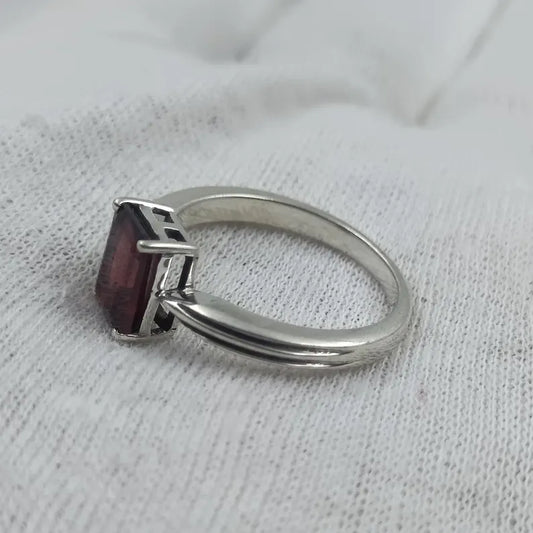 925 Sterling Silver Red Garnet Gemstone Ring Unisex Gift for Women & Men